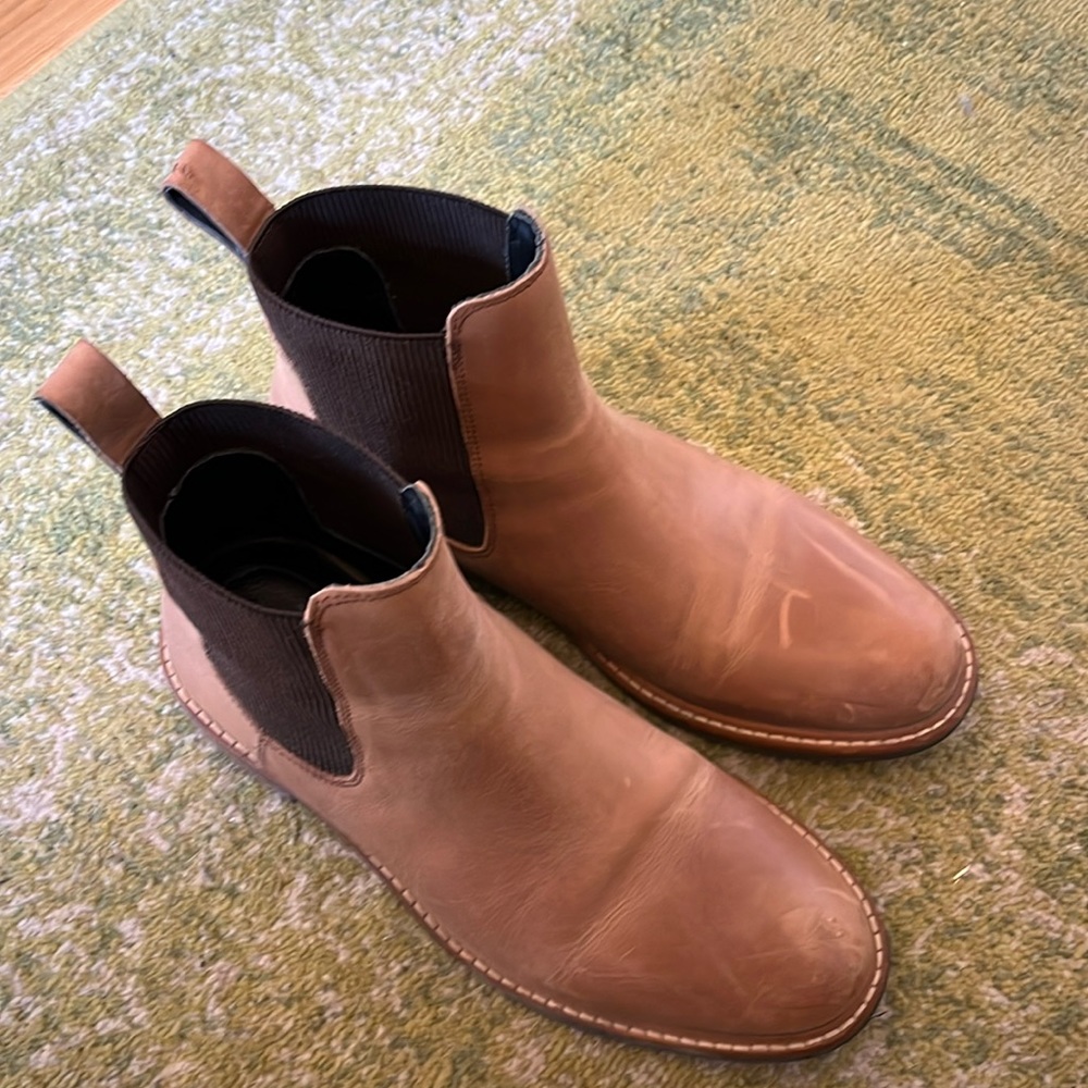 Chelsea boots | tan leather
